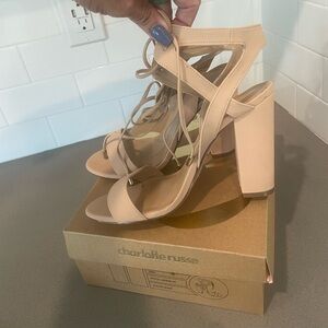 Women’s nude heel-8